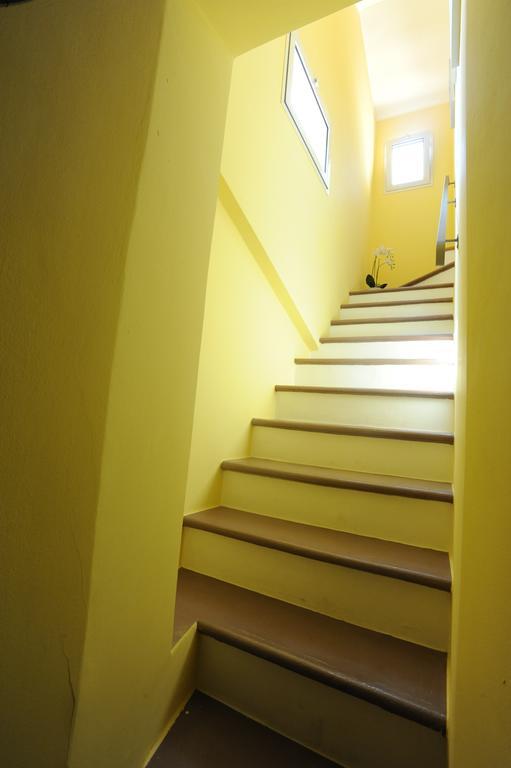 B&B Aurora Domus D'A-Mare 페자로 외부 사진
