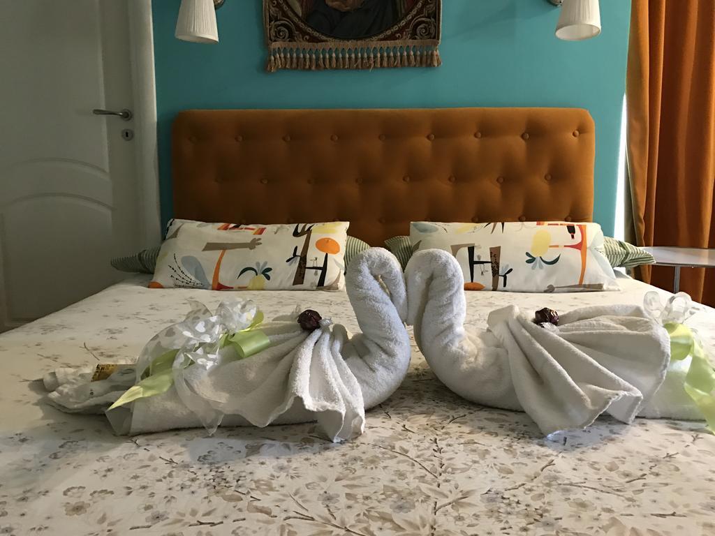 B&B Aurora Domus D'A-Mare 페자로 외부 사진