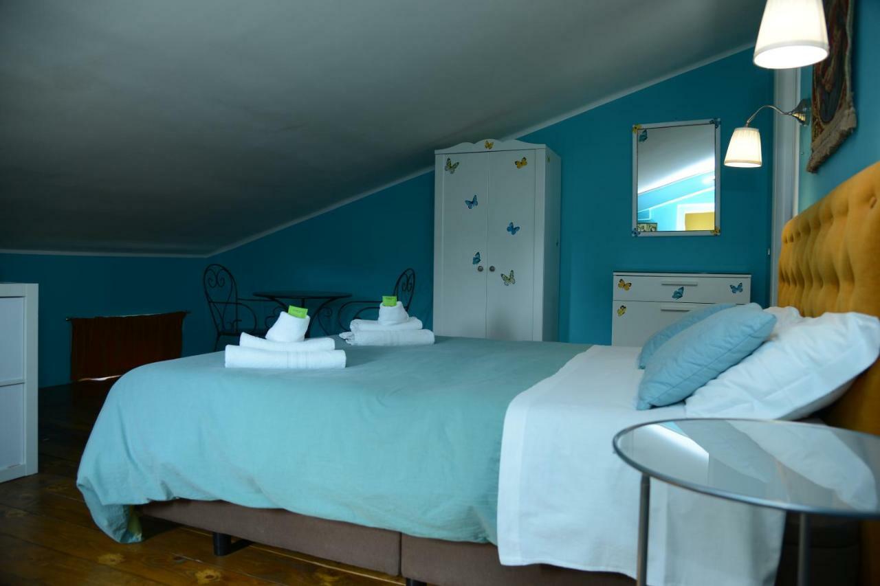 B&B Aurora Domus D'A-Mare 페자로 외부 사진